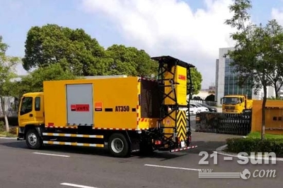 張家港市公路引入英達防撞緩沖車，筑起道路安全“移動堡壘”